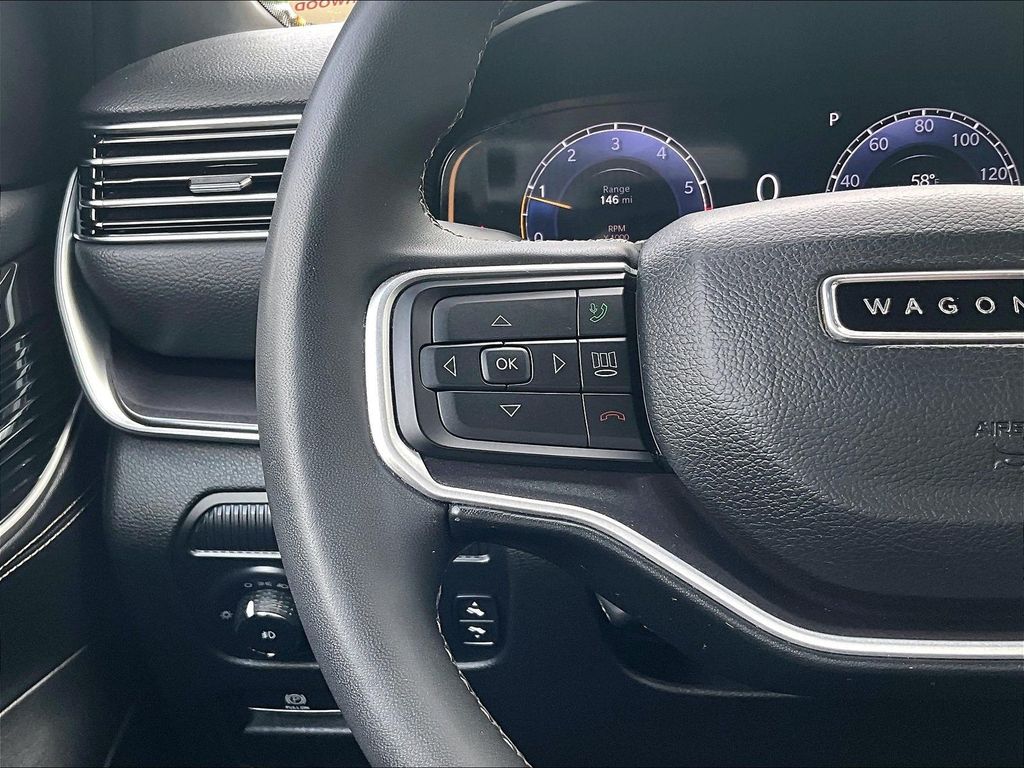 2024 Jeep Wagoneer L — photo 23