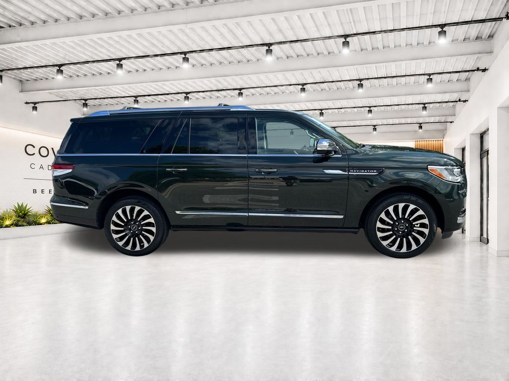 Used Car 2022 Lincoln Navigator L  Black Label For Sale Under $60,000 In Austin, Texas