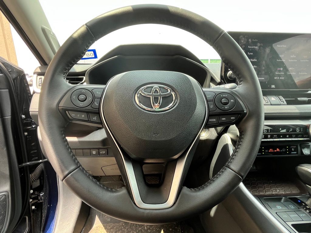 2024 Toyota RAV4 Limited 31