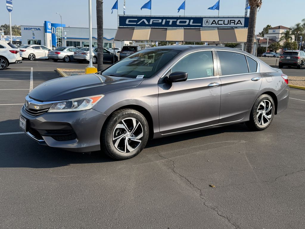 Thumbnail: 2017 Honda Accord - 4