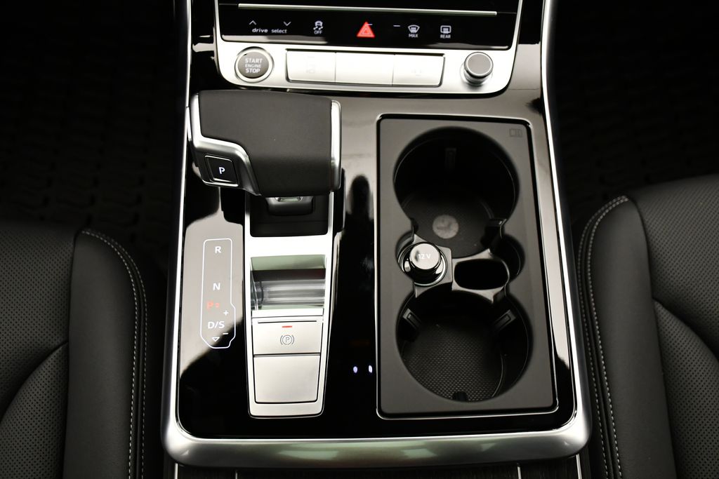 Thumbnail: 2026 Audi Q7 - 30