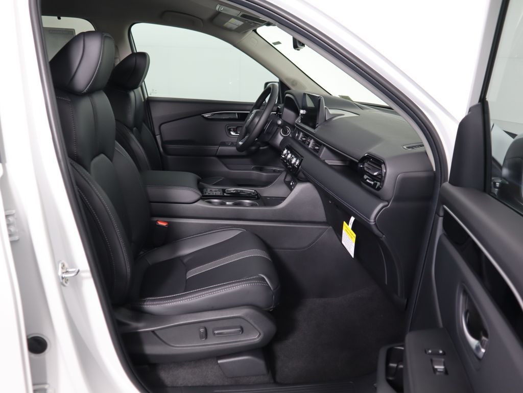 Thumbnail: 2025 Honda Pilot - 20