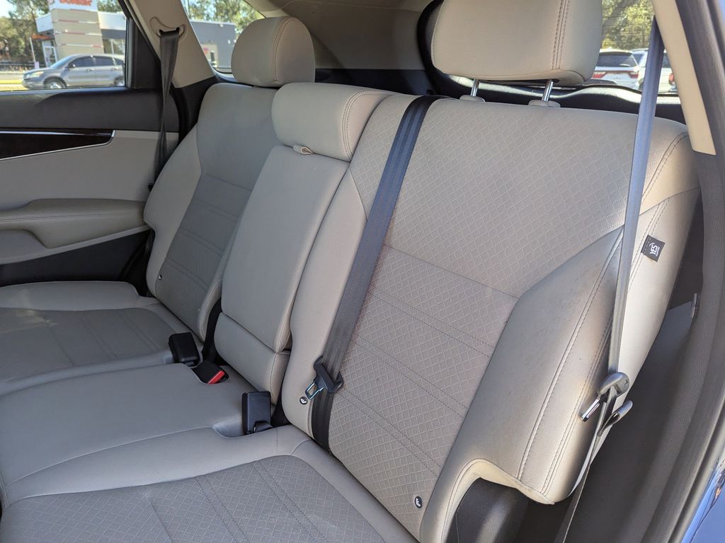 used 2018 Kia Sorento car, priced at $15,192