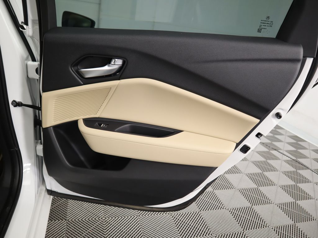 2025 Acura TLX Technology 29
