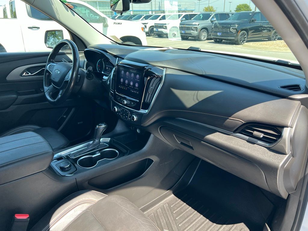 Used 2020 Chevrolet Traverse SUV