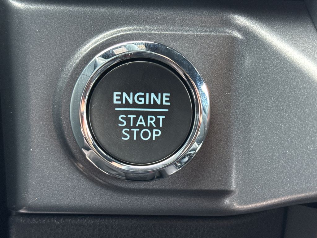 New 2026 Gray Ford XLT image 23