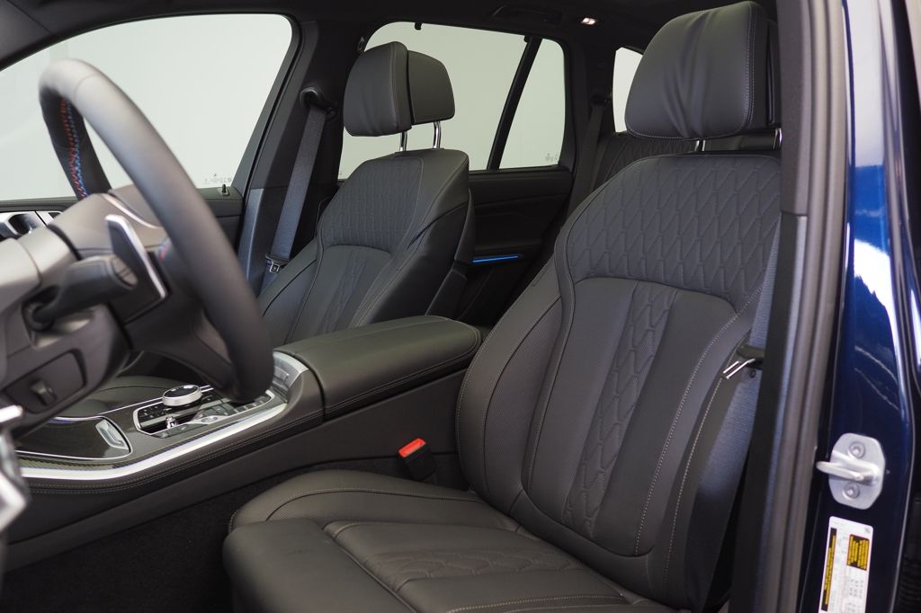 Thumbnail: 2026 BMW X5 - 9