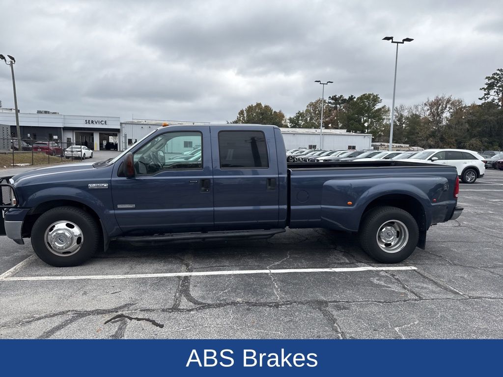 2005 Ford F-350 LARIAT