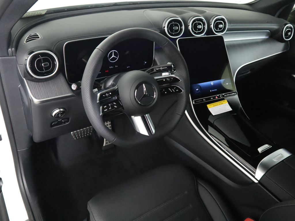 Thumbnail: 2026 Mercedes-Benz GLC - 10