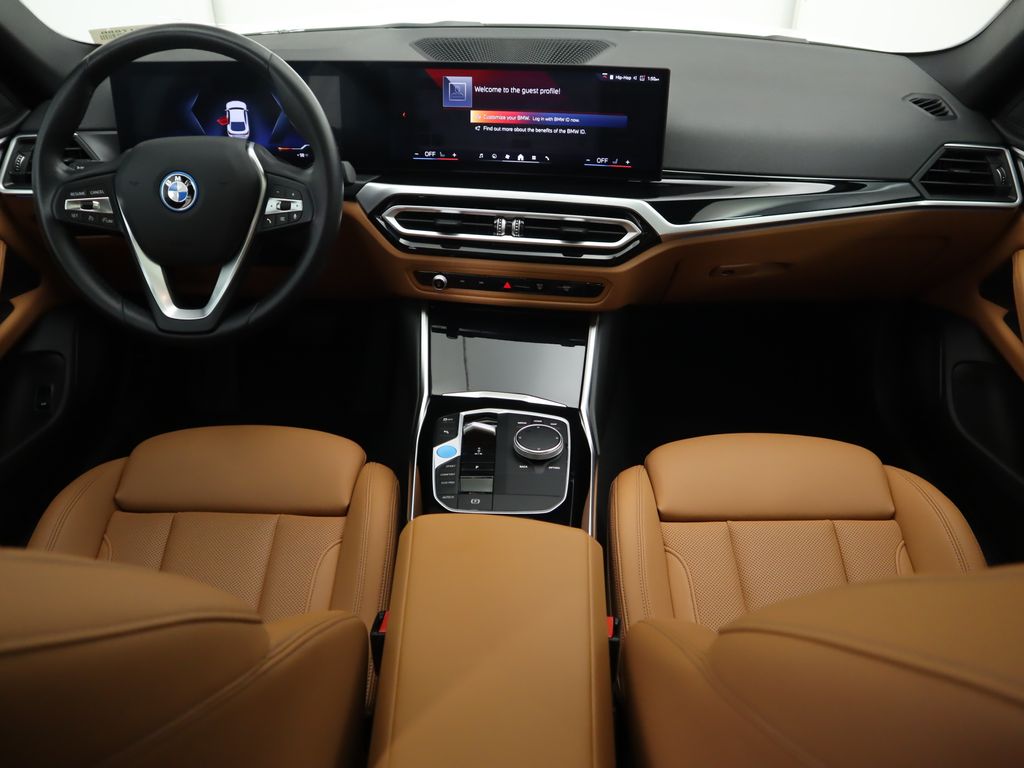 2024 BMW i4 eDrive35 13
