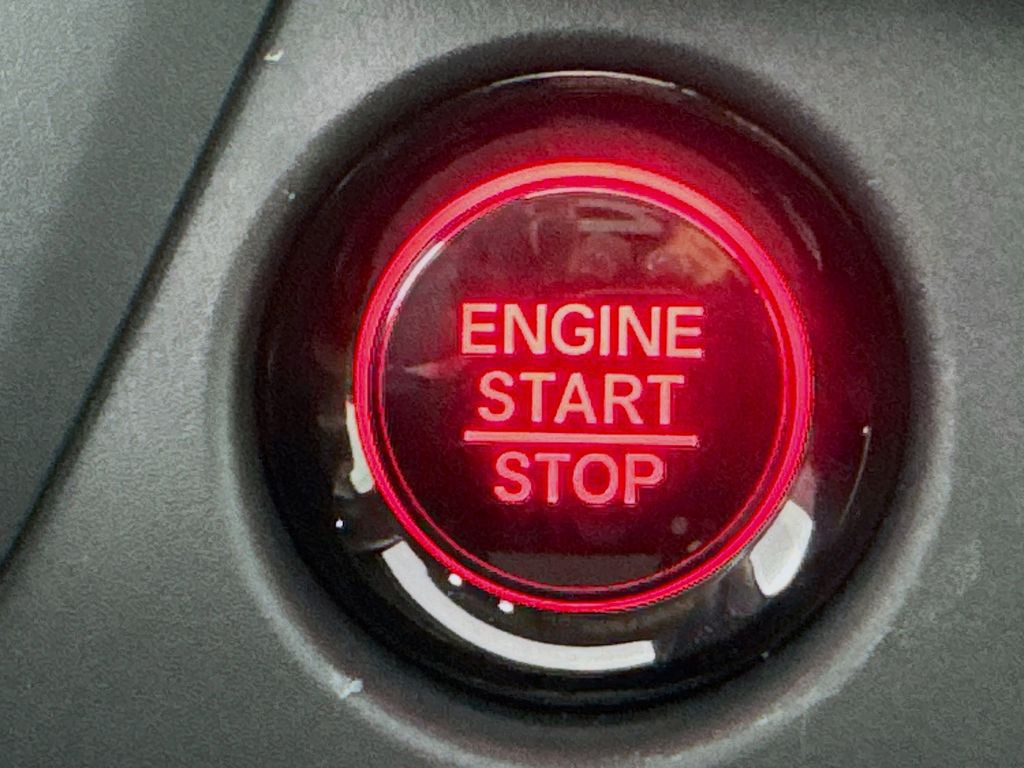 Used Car 2025 Honda Pilot  Touring For Sale Under $60,000 In Austin, Texas