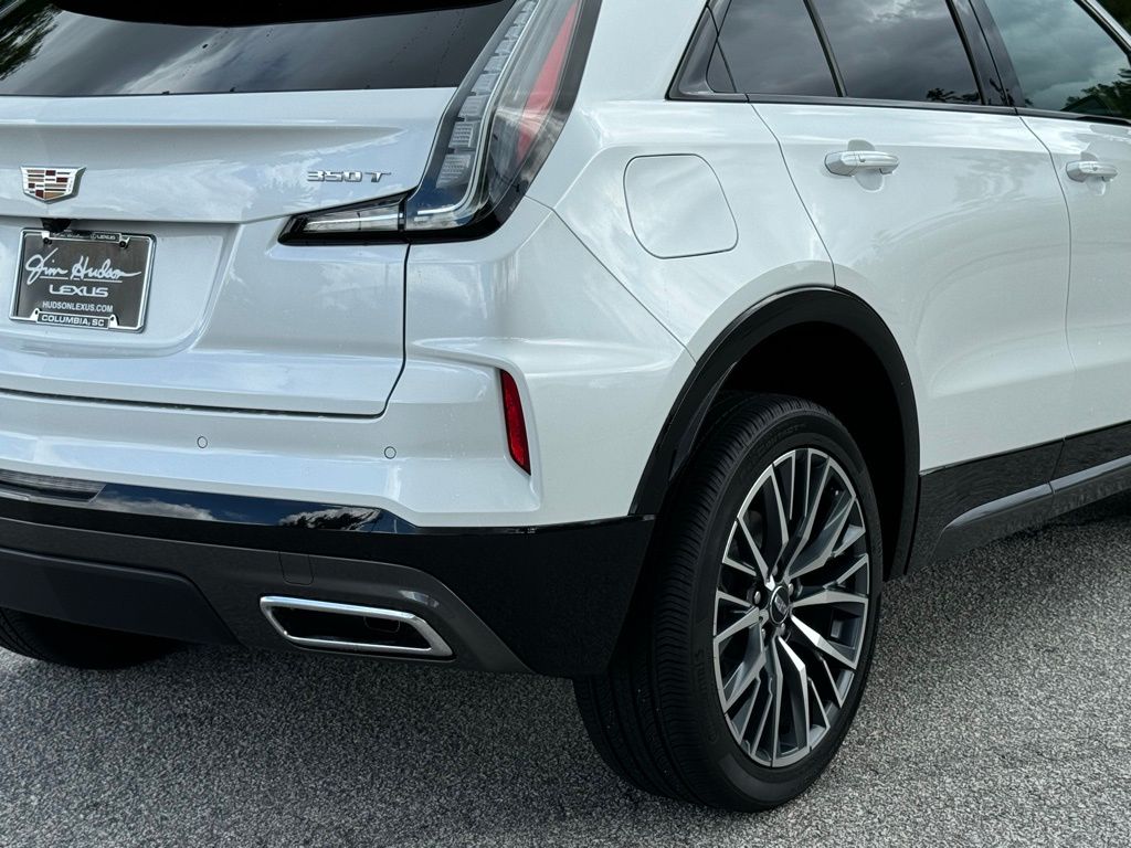 2024 Cadillac XT4 Sport 16