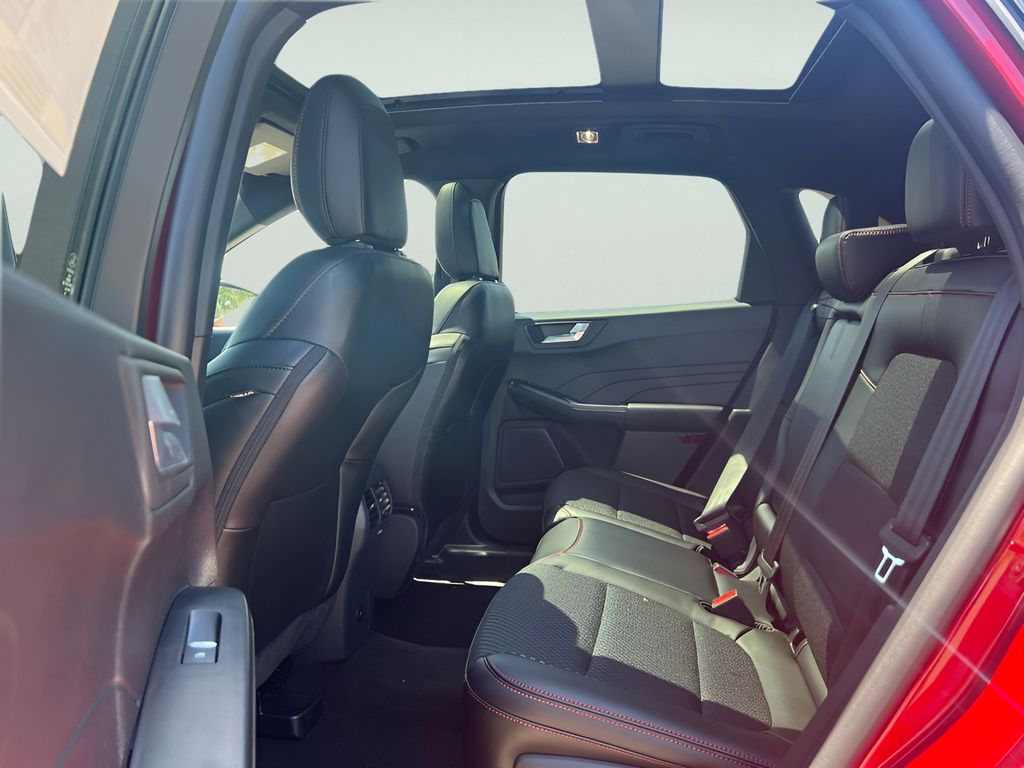 2025 Ford Escape Hybrid
