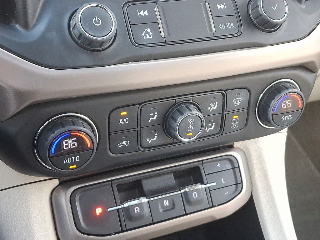 Thumbnail: 2021 GMC Acadia - 18