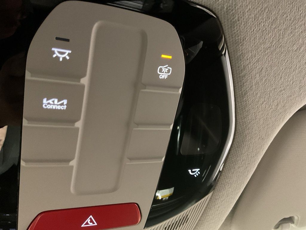 New 2025 White Kia EX image 17