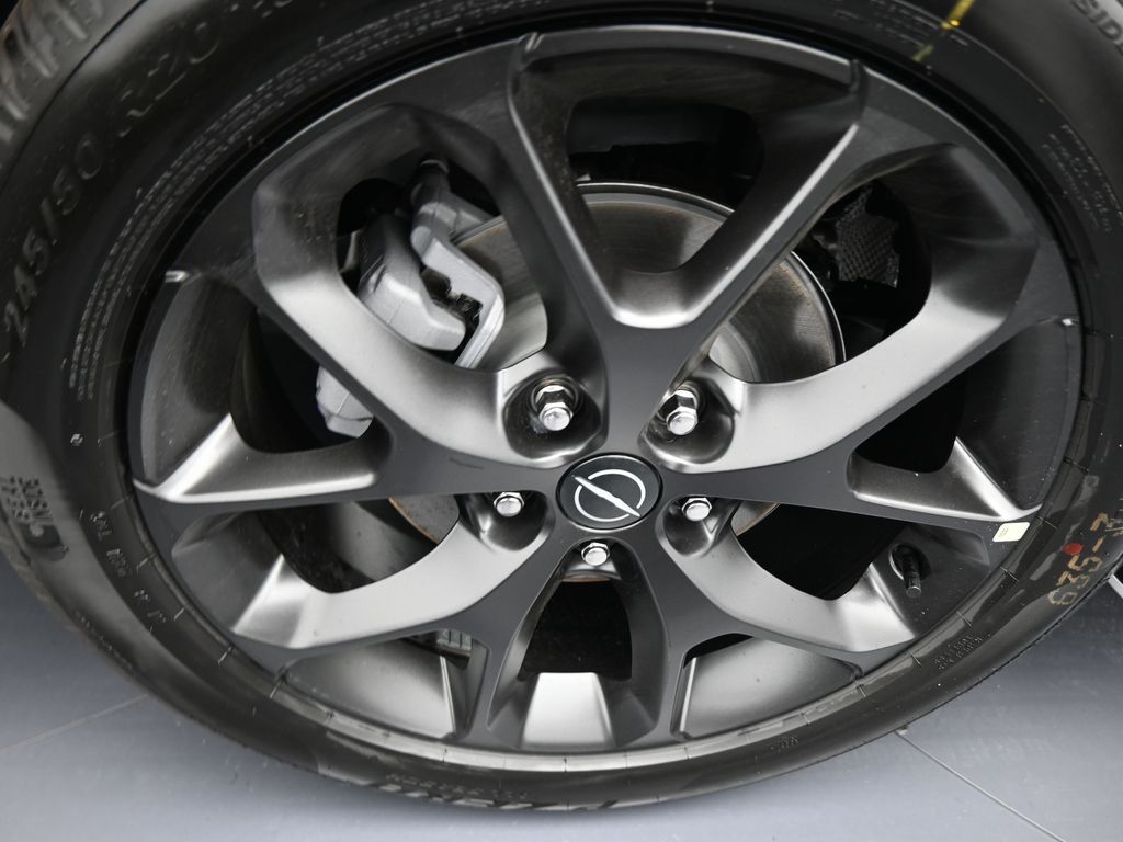 New 2026 Bright White Clearcoat Chrysler Limited image 35