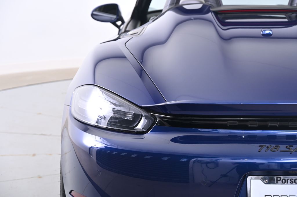 2021 Porsche   18