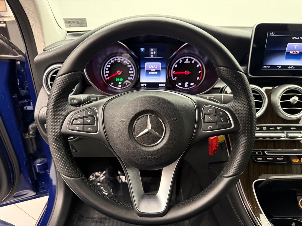 Thumbnail: 2017 Mercedes-Benz GLC - 11