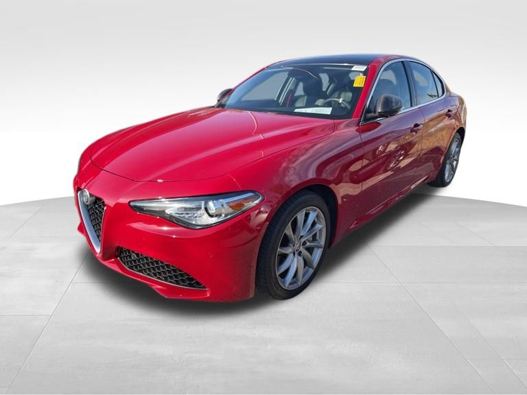 Thumbnail: 2017 Alfa Romeo Giulia - 1