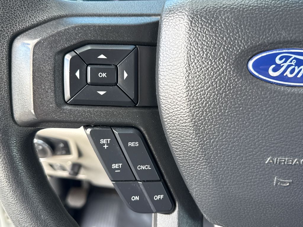 Used 2022 White Ford XLT image 16