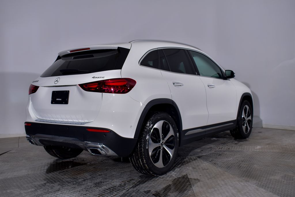 Thumbnail: 2026 Mercedes-Benz GLA - 4