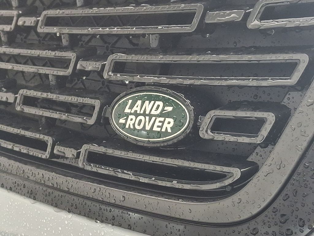 Thumbnail: 2026 Land Rover Range Rover Velar - 22