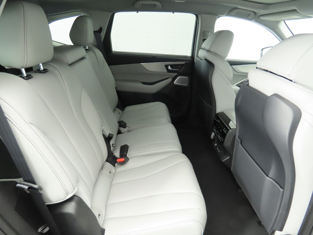 Thumbnail: 2025 Acura MDX - 24
