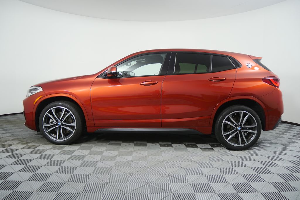 Thumbnail: 2023 BMW X2 - 6