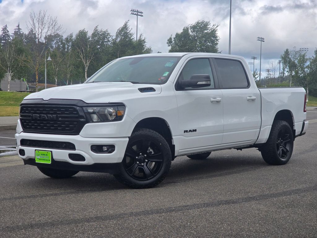 Bright White Clearcoat 2022 RAM 1500 Pickup Truck Four-Wheel Drive 8-Speed Automatic