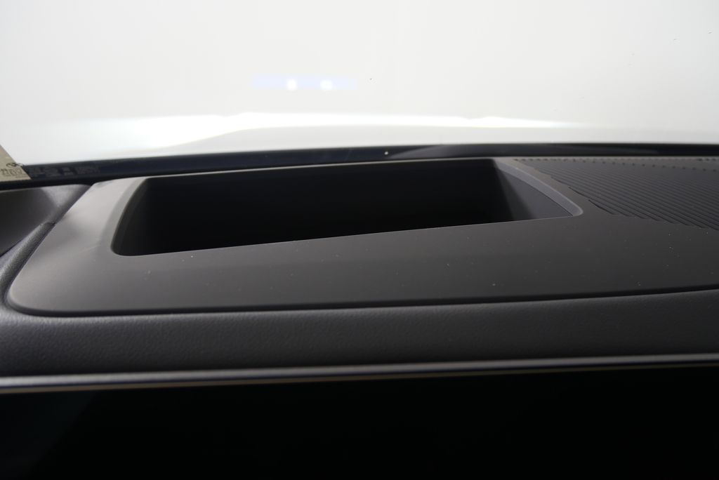 Thumbnail: 2025 BMW M5 - 31