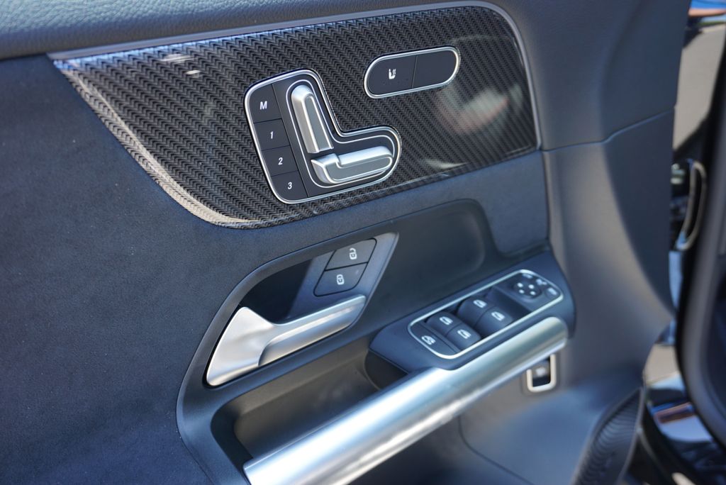 Thumbnail: 2026 Mercedes-Benz GLA - 19