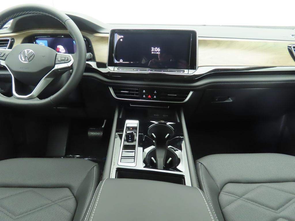 Thumbnail: 2026 Volkswagen Atlas - 13