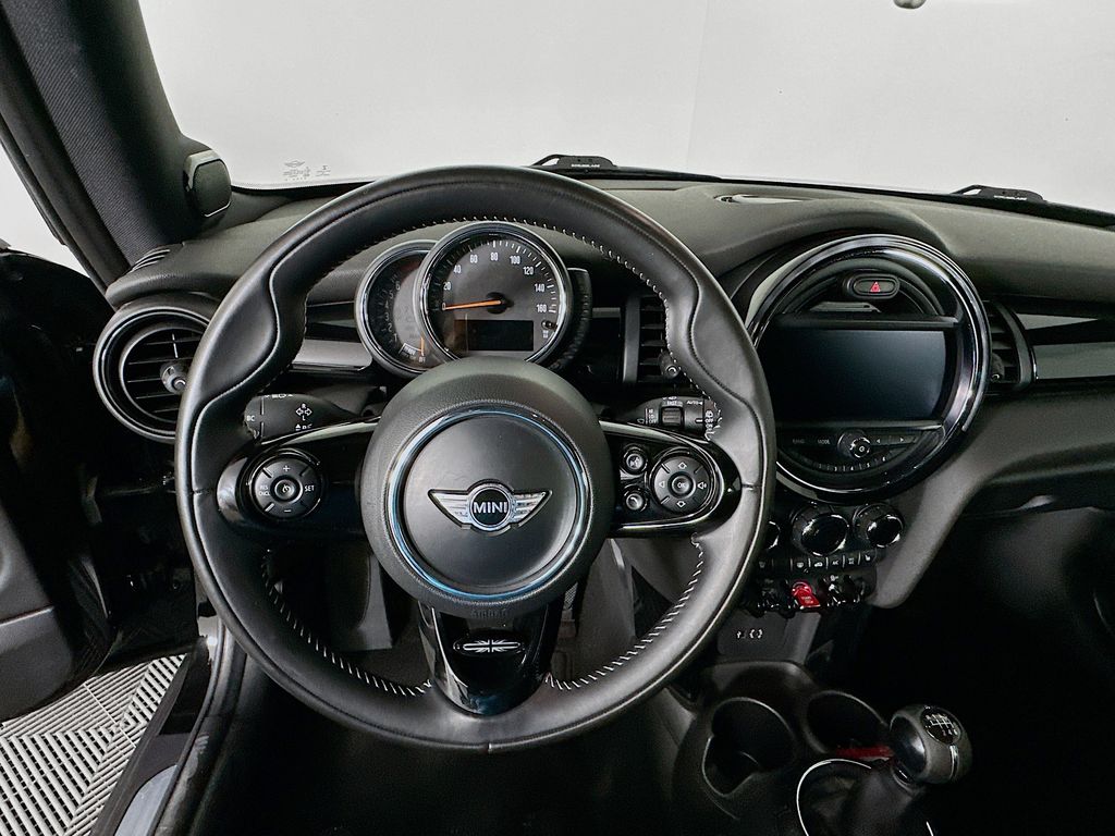 Thumbnail: 2017 MINI Cooper - 11