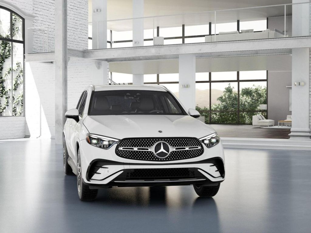 2025 Mercedes-Benz GLC 350 8