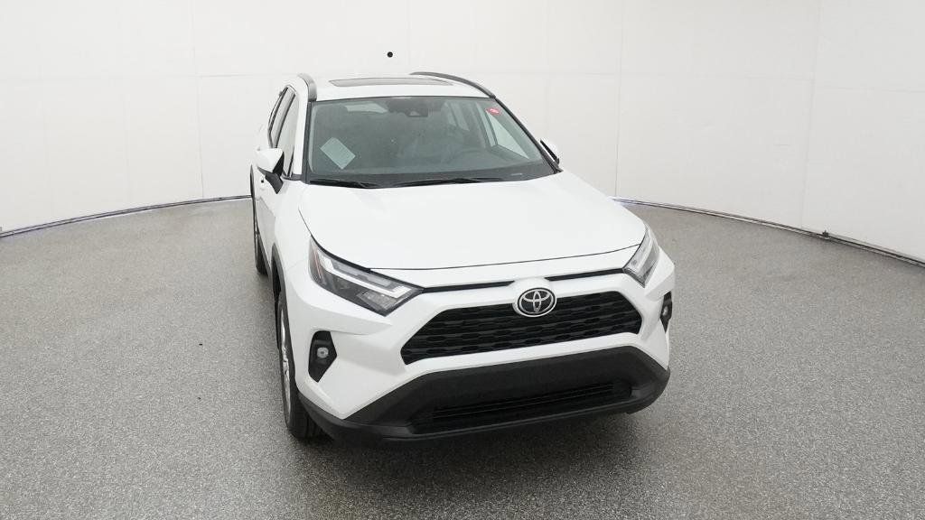 Thumbnail: 2025 Toyota RAV4 - 29