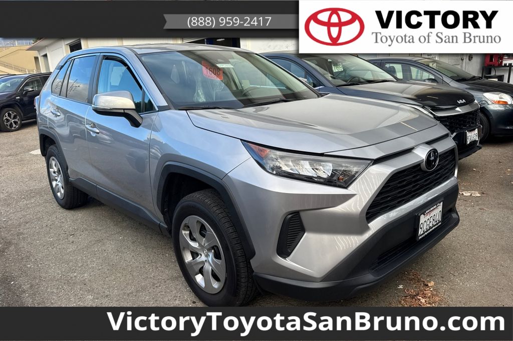 Silver Sky Metallic 2022 Toyota RAV4 SUV / Crossover Front-Wheel Drive 8-Speed Automatic
