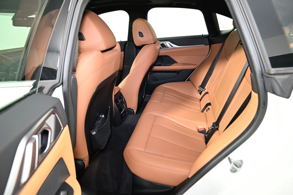 Thumbnail: 2024 BMW 4 Series - 24