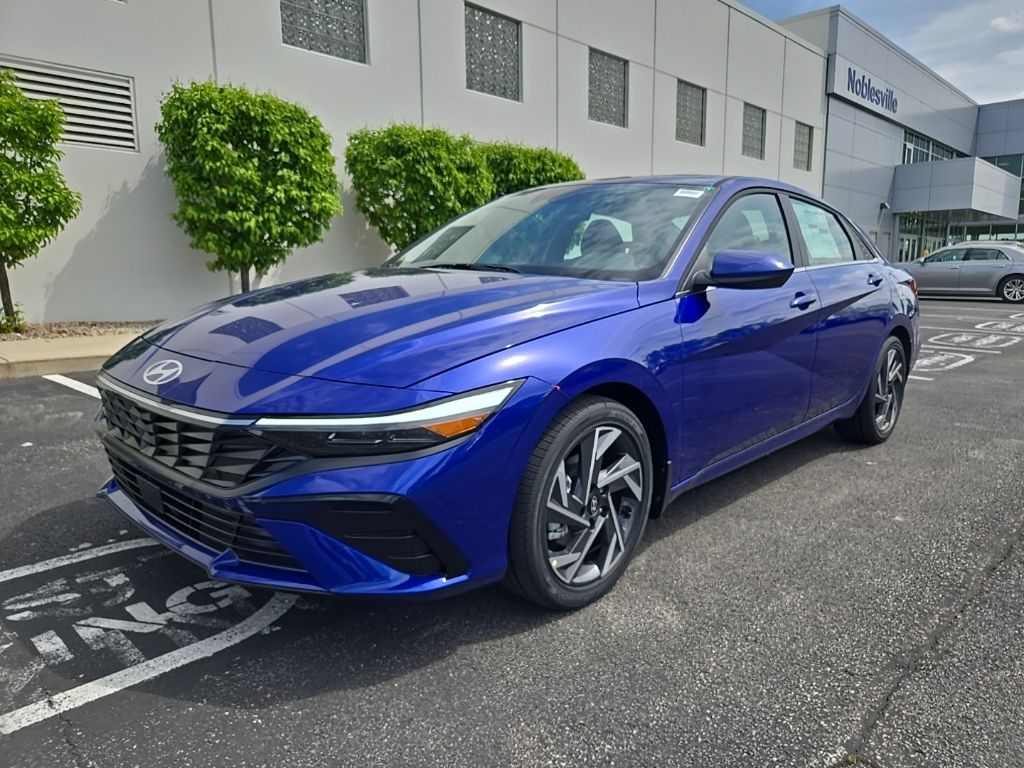 2025 Hyundai Elantra SEL 2