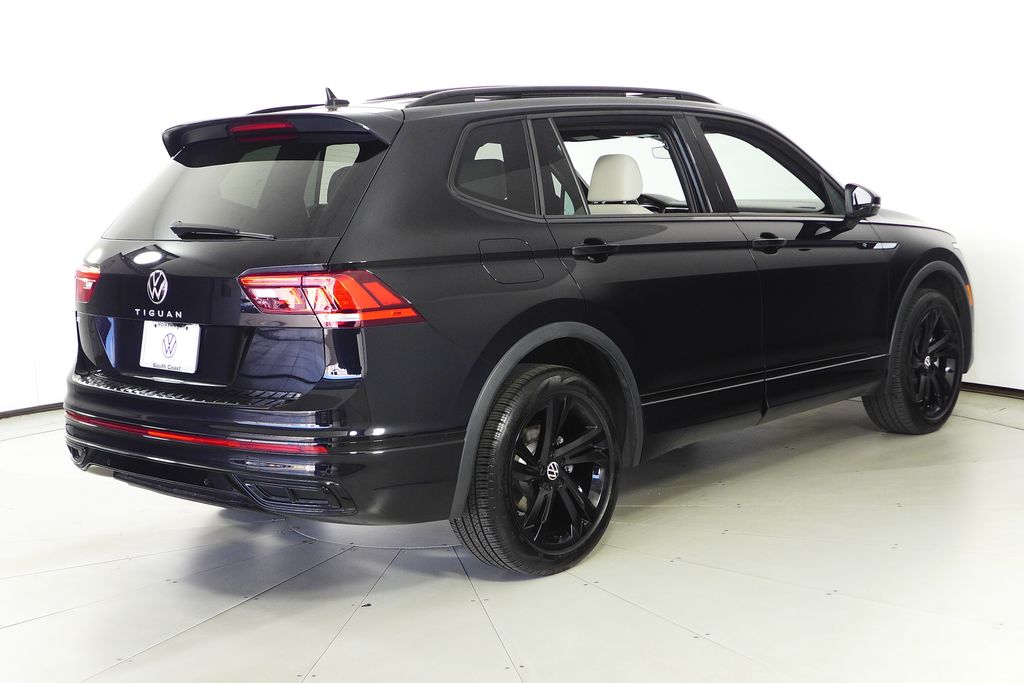 Thumbnail: 2023 Volkswagen Tiguan - 7