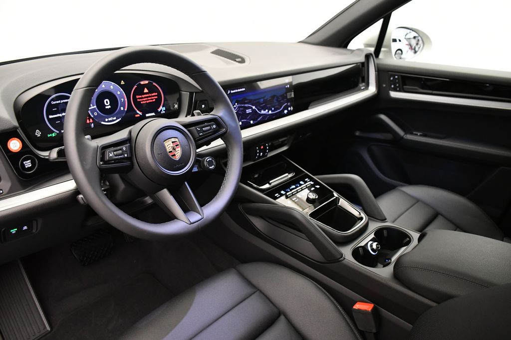 Thumbnail: 2025 Porsche Cayenne - 4