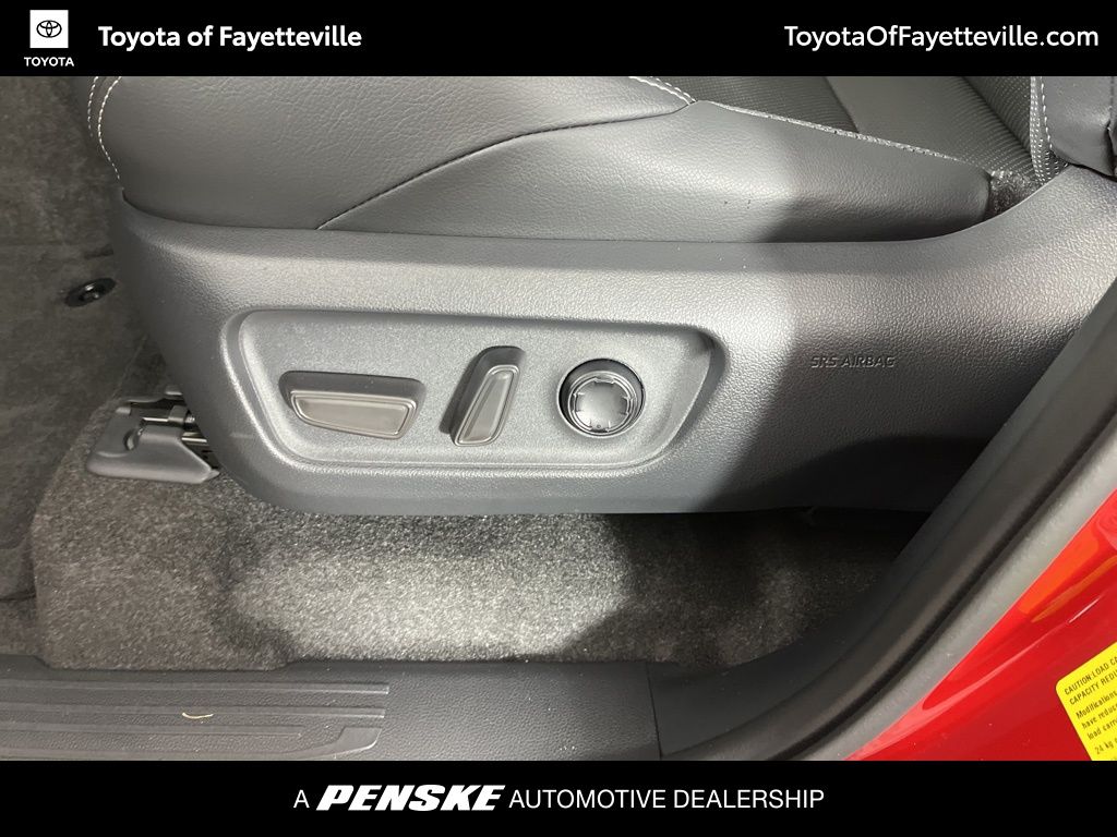 Thumbnail: 2025 Toyota 4Runner - 27