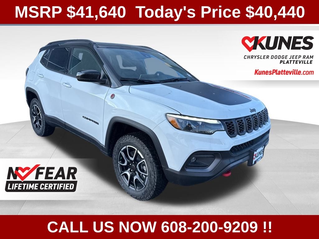 Bright White Clearcoat 2025 Jeep Compass Trailhawk 4WD SUV / Crossover Four-Wheel Drive 8-Speed Automatic
