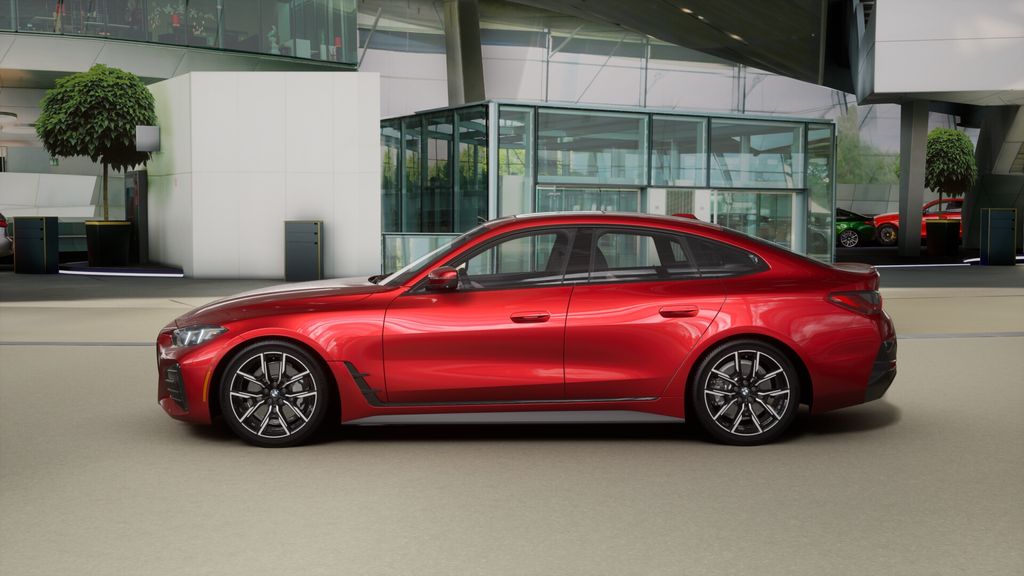 Thumbnail: 2026 BMW 4 Series - 4