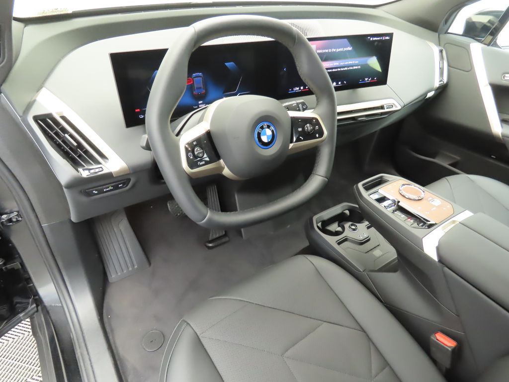 2025 BMW iX xDrive50 9