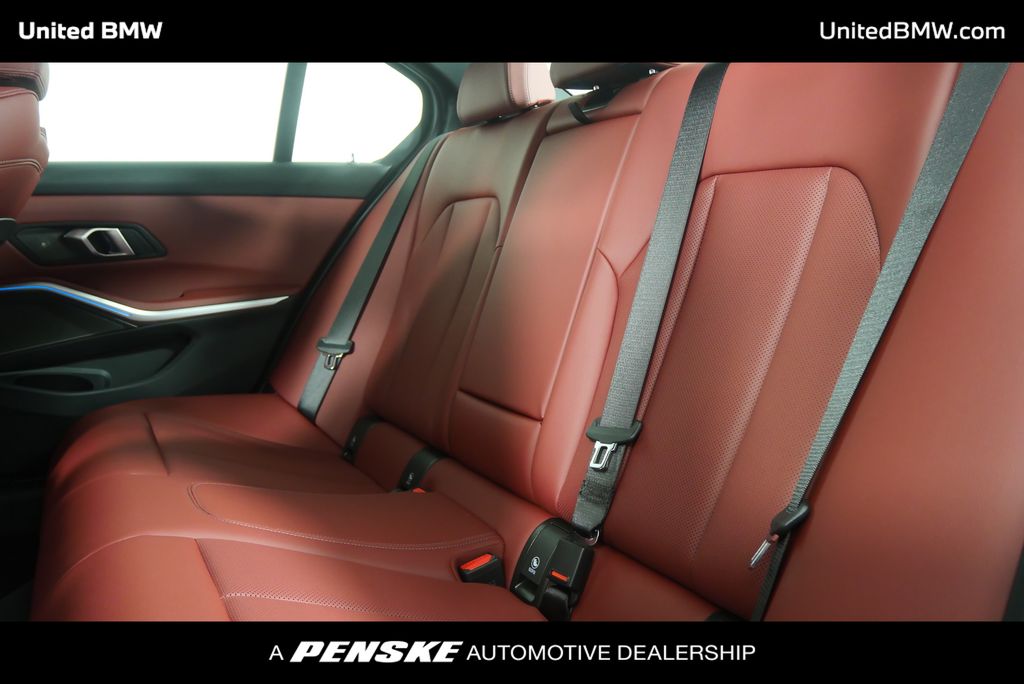 Thumbnail: 2026 BMW 3 Series - 16