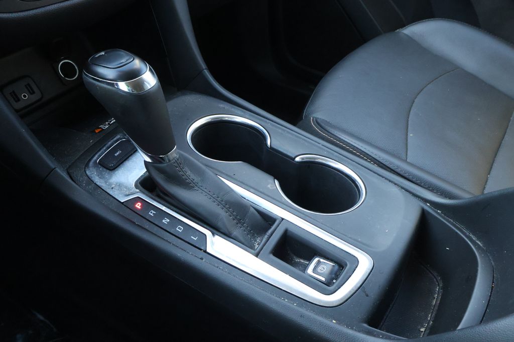 Thumbnail: 2018 Chevrolet Equinox - 30