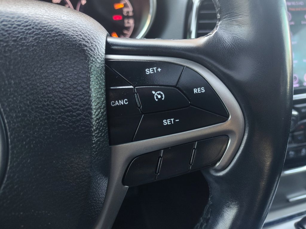 Used Car 2020 Jeep Grand Cherokee  Limited For Sale Under $20,000 In Austin, Texas