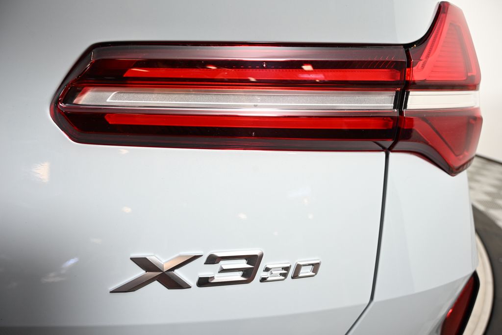 Thumbnail: 2026 BMW X3 - 11