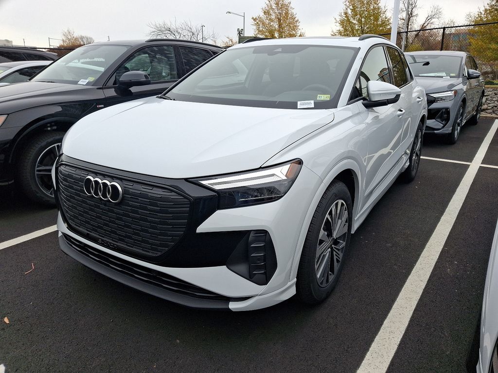 2025 Audi Q4 e-tron  -
                Vienna, VA