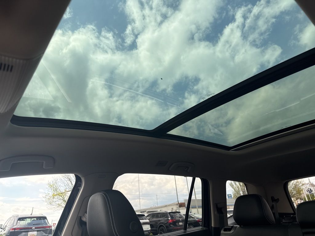 2024 Volkswagen Atlas 2.0T SEL Black at Subaru and VW of Moon Township